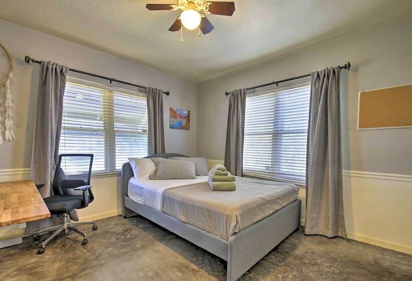 Central Phoenix Cottage W/ Private Yard!