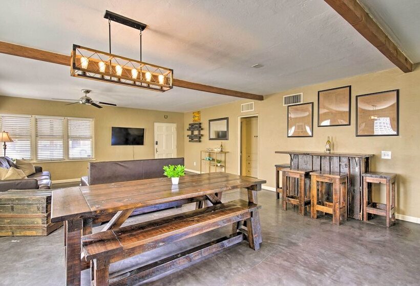 Central Phoenix Cottage W/ Private Yard!