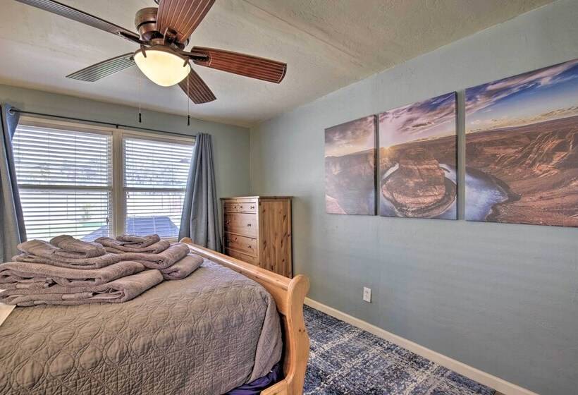 Central Phoenix Cottage W/ Private Yard!