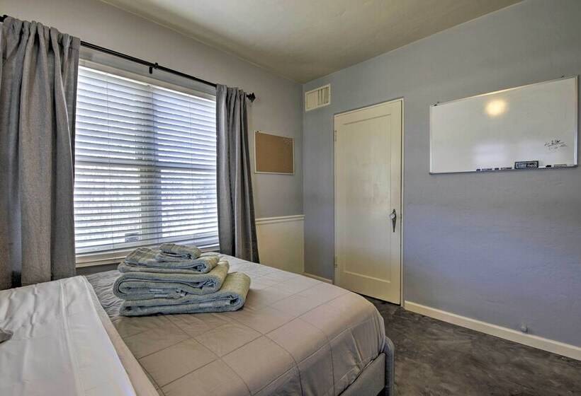 Central Phoenix Cottage W/ Private Yard!
