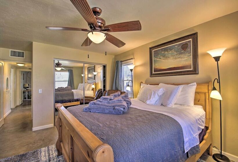 Central Phoenix Cottage W/ Private Yard!