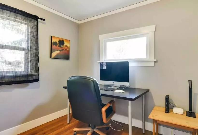 Charming Portland Home, Walk To Light Rail!