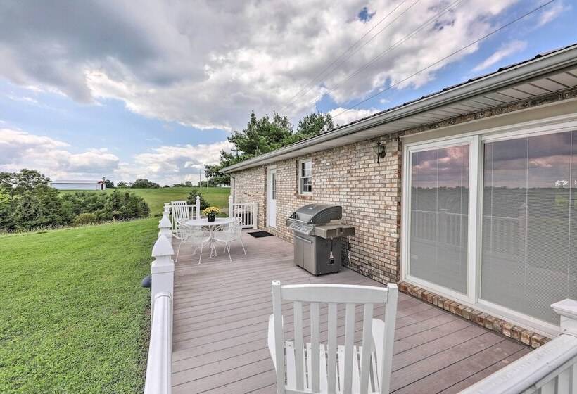 Charming Williamstown Retreat W/ Private Yard