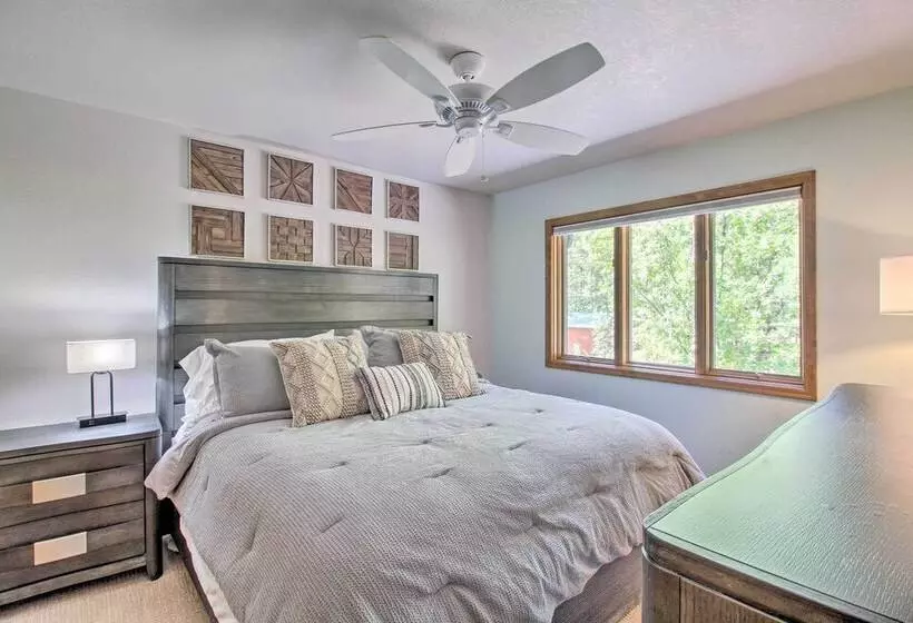 Chic Pinetop Retreat W/ Separate Apartment!