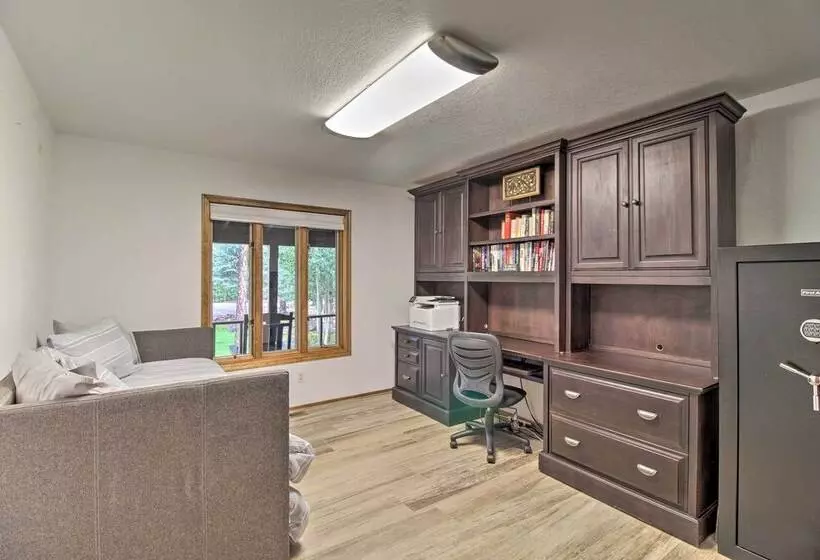 Chic Pinetop Retreat W/ Separate Apartment!