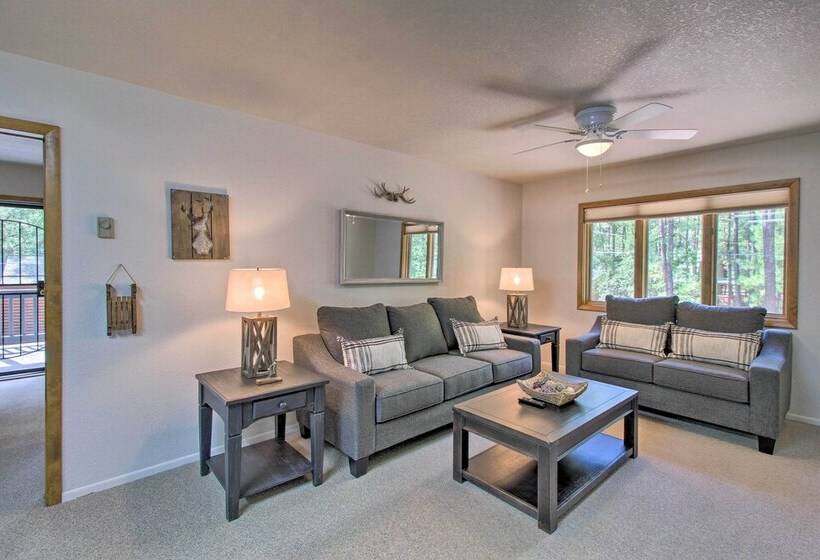 Chic Pinetop Retreat W/ Separate Apartment!