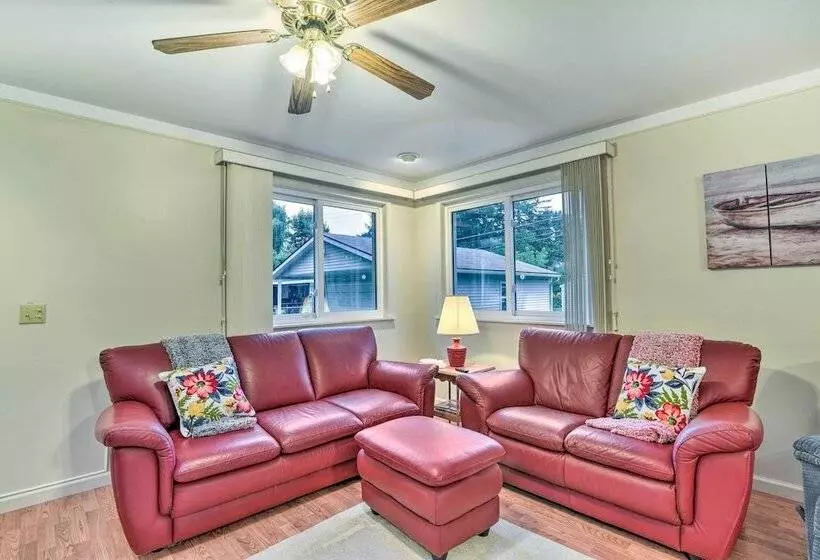 Cozy Family Cottage Near Village Of Lexington