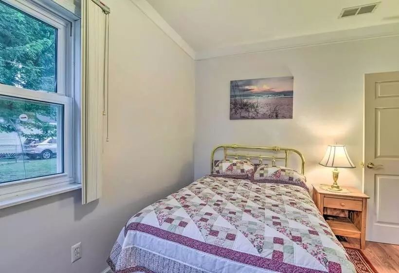 Cozy Family Cottage Near Village Of Lexington