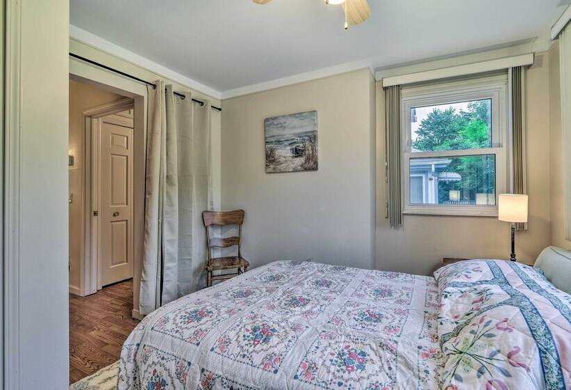 Cozy Family Cottage Near Village Of Lexington