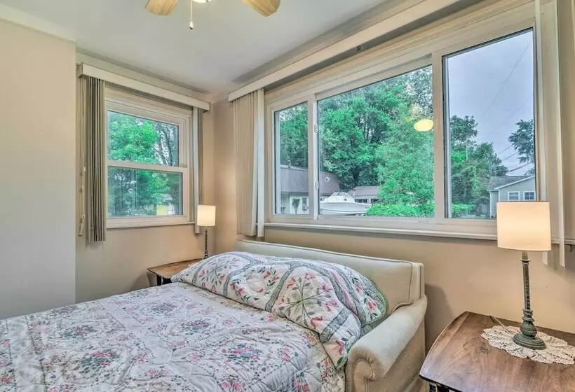 Cozy Family Cottage Near Village Of Lexington