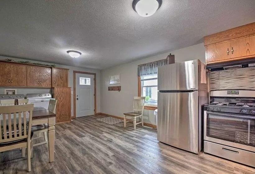 Cozy Goshen Farmhouse ~ 9 Mi To Amish Acres