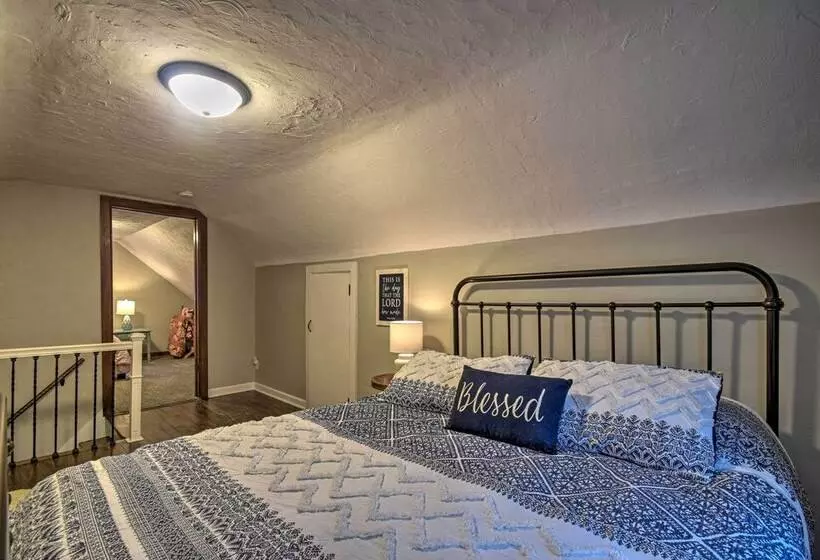 Cozy Goshen Farmhouse ~ 9 Mi To Amish Acres