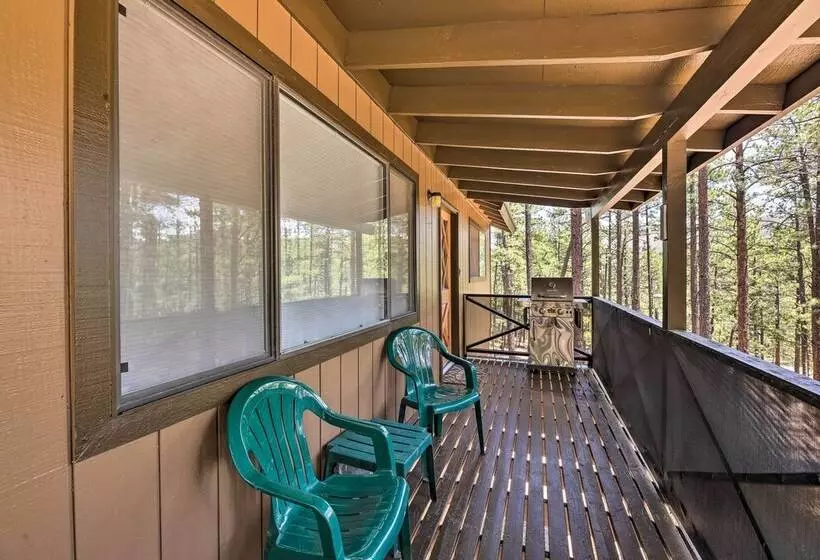 Cozy Greer Hideaway   Walk To The Colorado River!