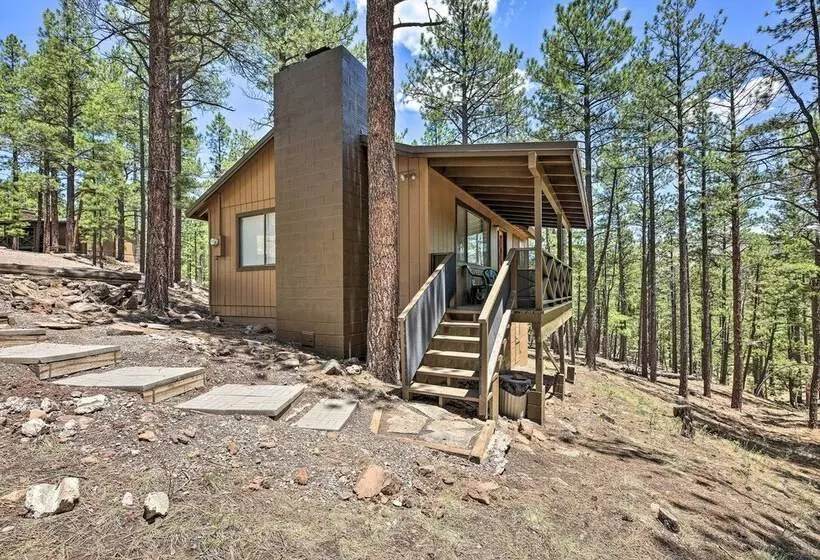 Cozy Greer Hideaway   Walk To The Colorado River!