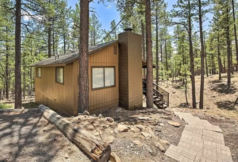 Cozy Greer Hideaway   Walk To The Colorado River!