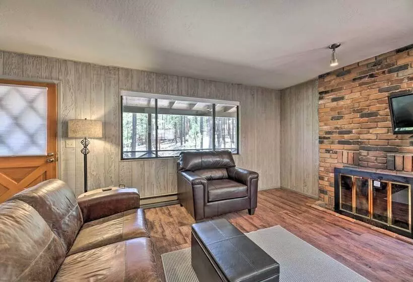 Cozy Greer Hideaway   Walk To The Colorado River!