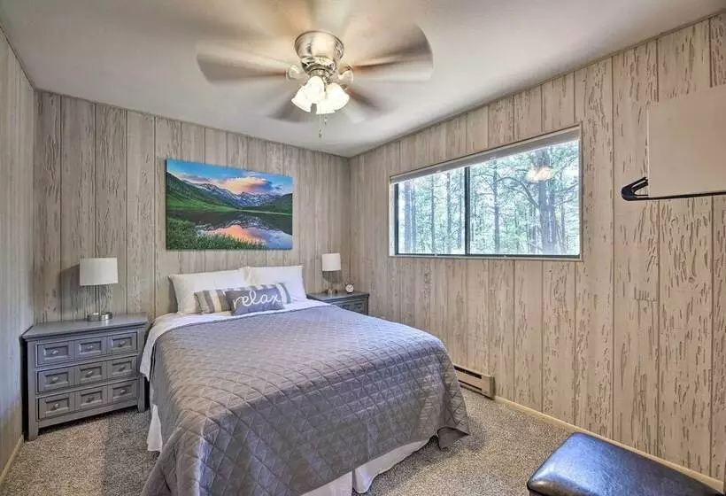 Cozy Greer Hideaway   Walk To The Colorado River!