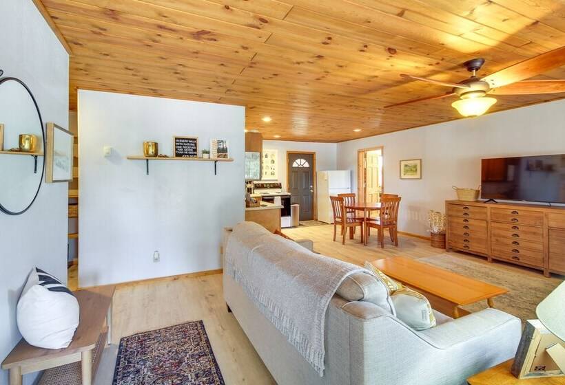 Cozy Heber Cabin Retreat W/ Deck + Fireplace!
