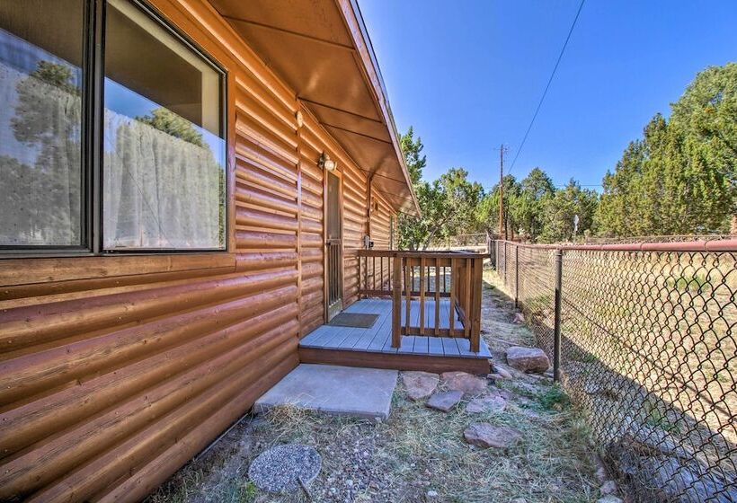 Cozy Heber Cabin Retreat W/ Deck + Fireplace!