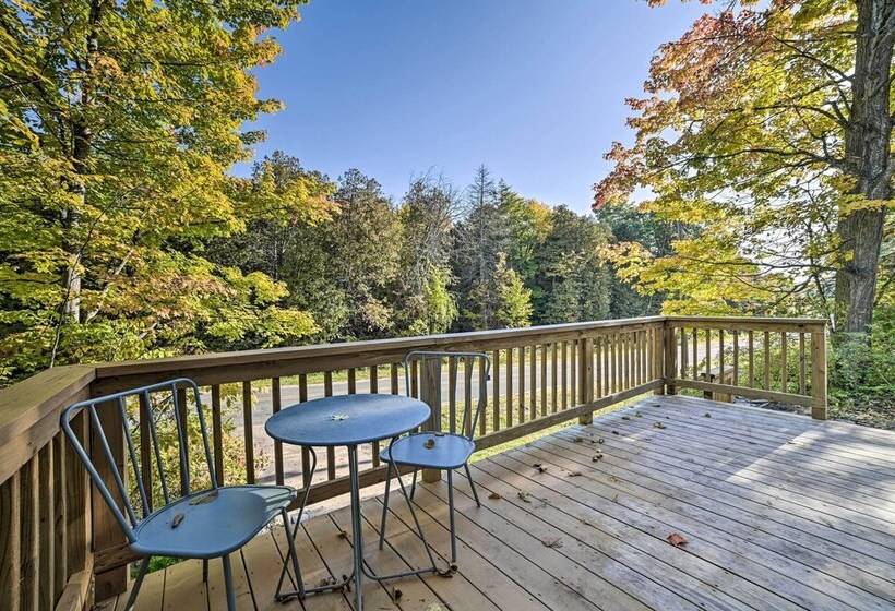 Suttons Bay Abode W/ Fire Pit, Near Ski Resorts!