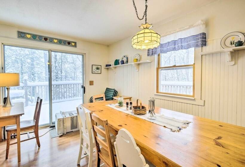 Cozy Waterfront Cottage On Montsweag Bay!