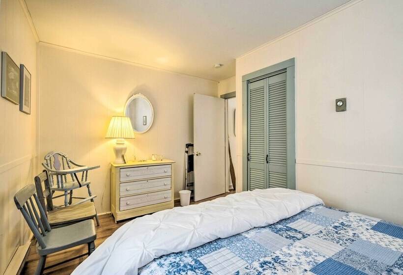 Cozy Waterfront Cottage On Montsweag Bay!