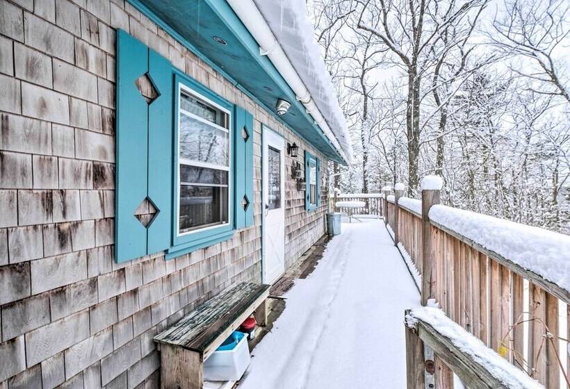 Cozy Waterfront Cottage On Montsweag Bay!