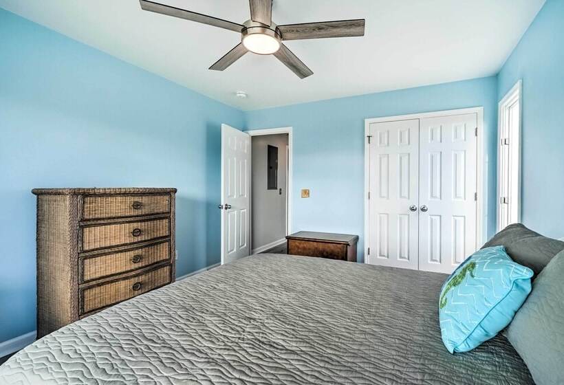 Oceanside Oak Island Getaway: For Families & Pets!