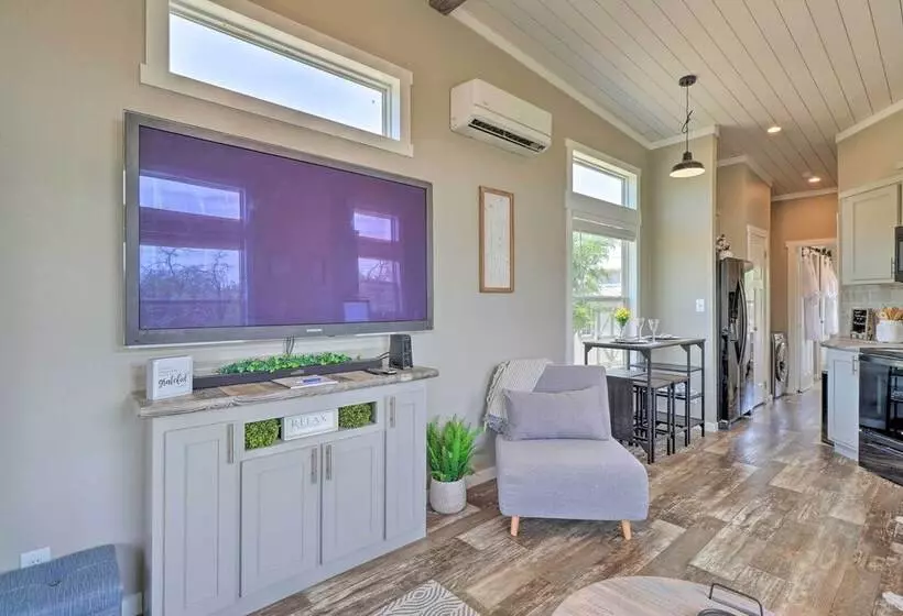 Modern Sunset Cabin W/ Wood Fire Pit!