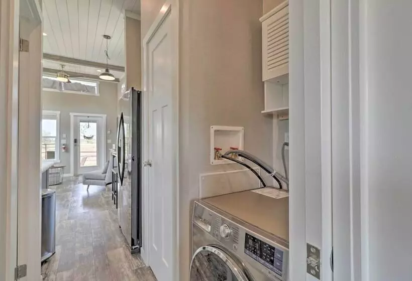 Modern Sunset Cabin W/ Wood Fire Pit!