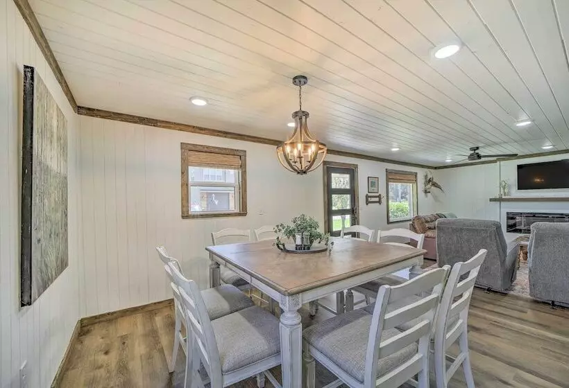 Eufaula Retreat W/ Lake Views: Walk To Marina