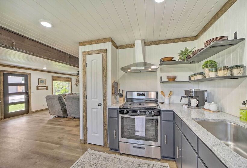 Eufaula Retreat W/ Lake Views: Walk To Marina