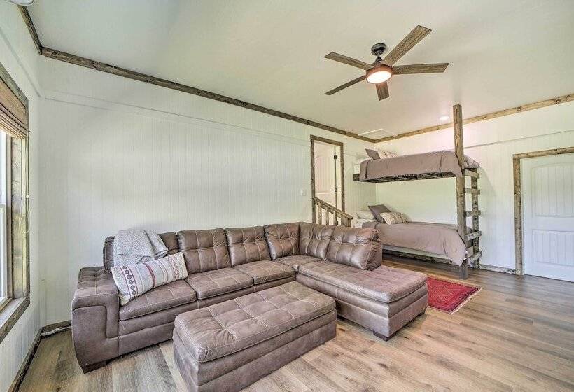 Eufaula Retreat W/ Lake Views: Walk To Marina