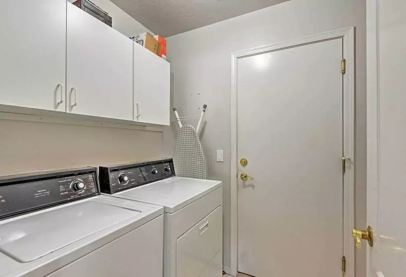 Gilbert House W/ Private Pool & Golf Course Views!