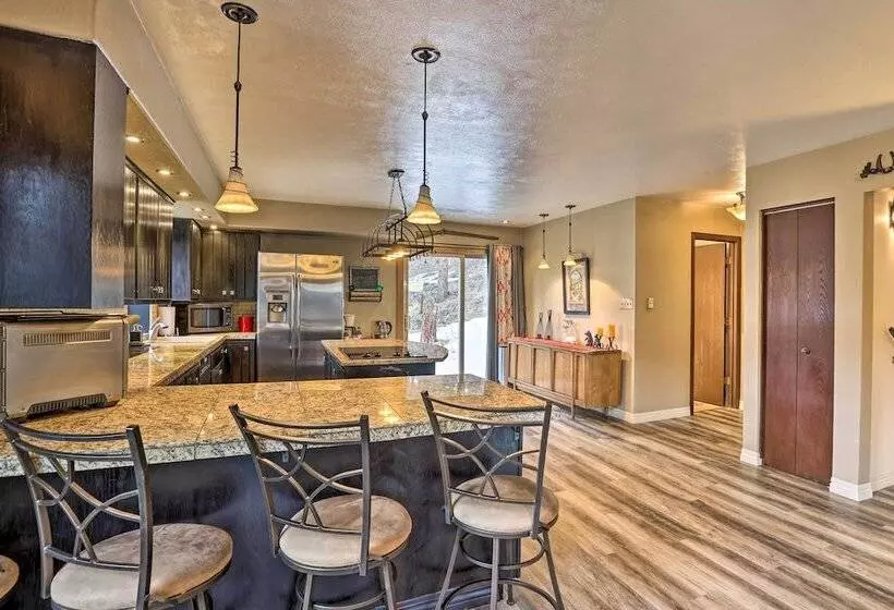 Private Sauna & Mtn Views: Idaho Springs Gem