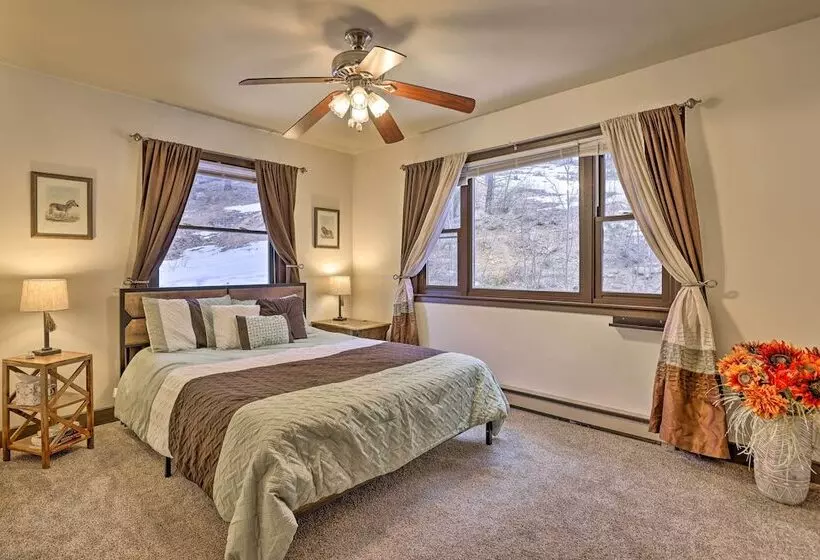 Private Sauna & Mtn Views: Idaho Springs Gem