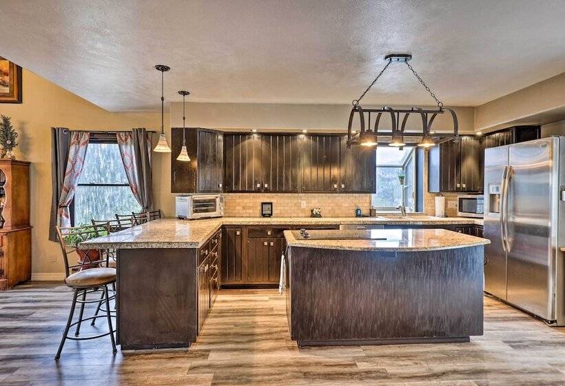 Private Sauna & Mtn Views: Idaho Springs Gem