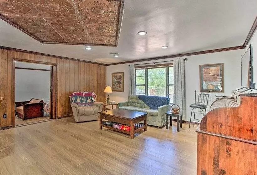 Lovely  Anna Fink House  W/ Patio & Fire Pit