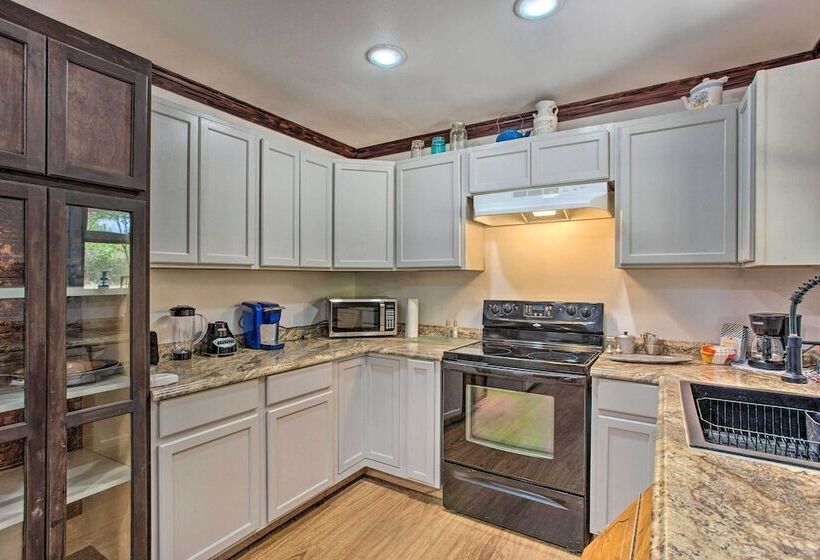 Lovely  Anna Fink House  W/ Patio & Fire Pit