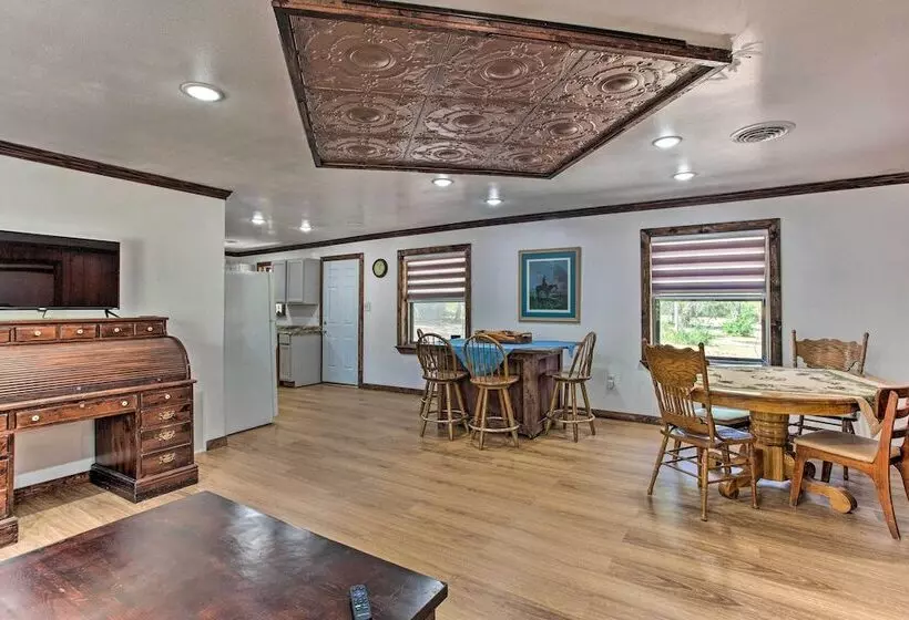 Lovely  Anna Fink House  W/ Patio & Fire Pit