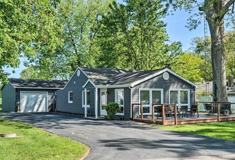 Lovely Belle Center Cottage On Indian Lake!