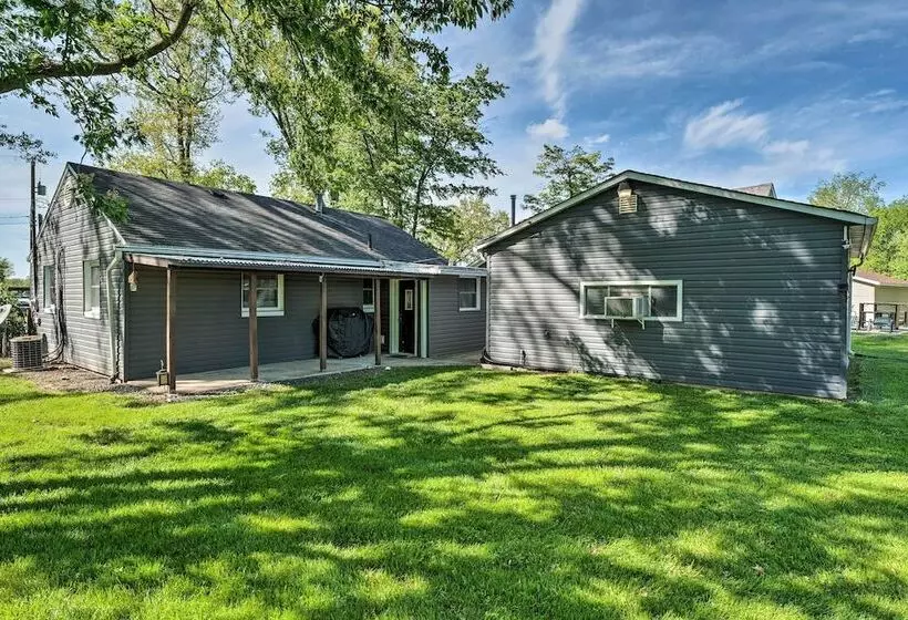 Lovely Belle Center Cottage On Indian Lake!