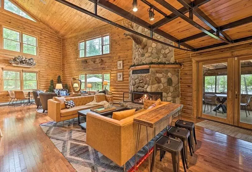 Luxe Riverfront Lodge: Group Wine And Ski Retreats