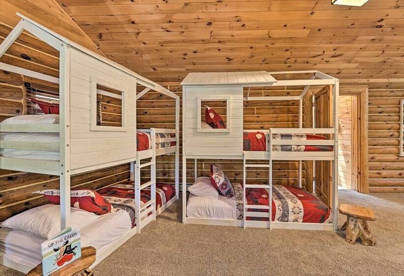 Luxe Riverfront Lodge: Group Wine And Ski Retreats