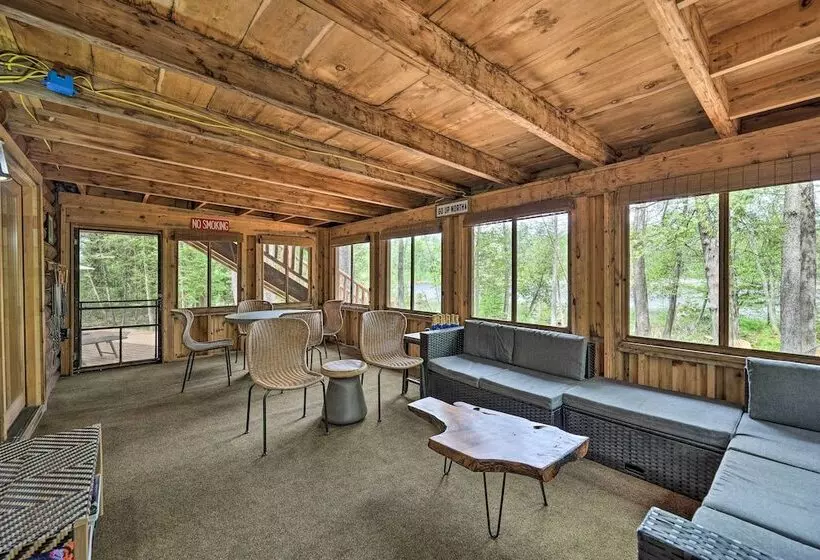 Luxe Riverfront Lodge: Group Wine And Ski Retreats