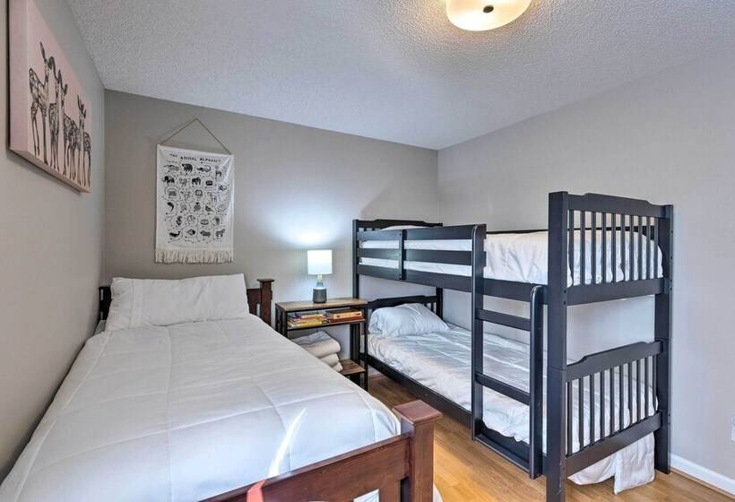 Massanutten Resort Home W/ Deck + Mountain Views!