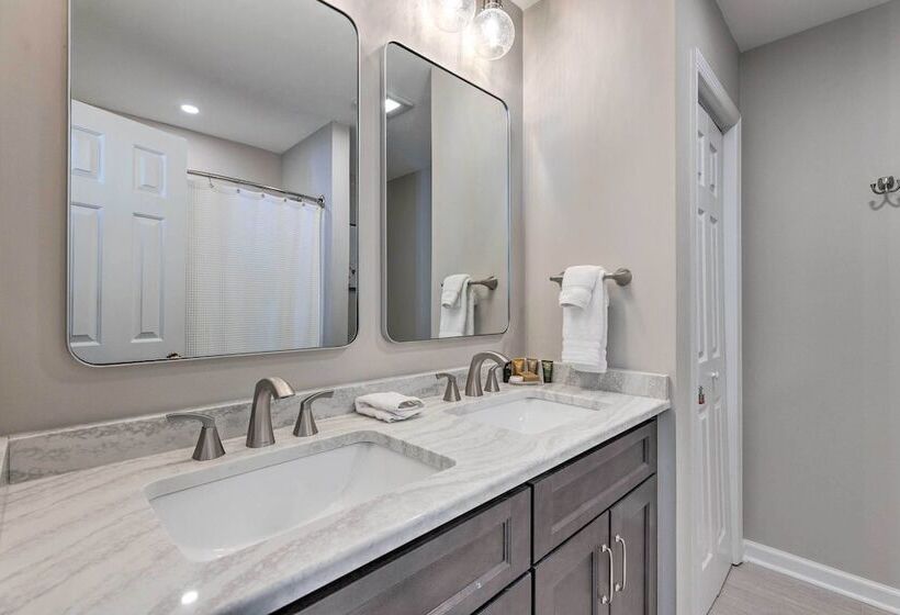 Massanutten Resort Home W/ Deck + Mountain Views!