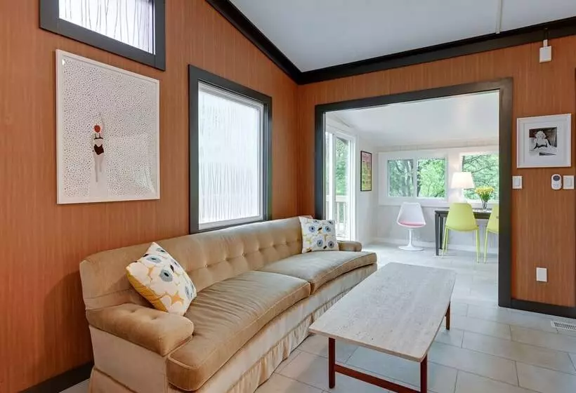 Modern  Little Bear Cottage  At Santeetlah Lake!