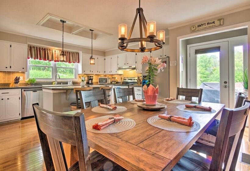 Paradise Lakehouse In Hickory W/ Dock & Views!