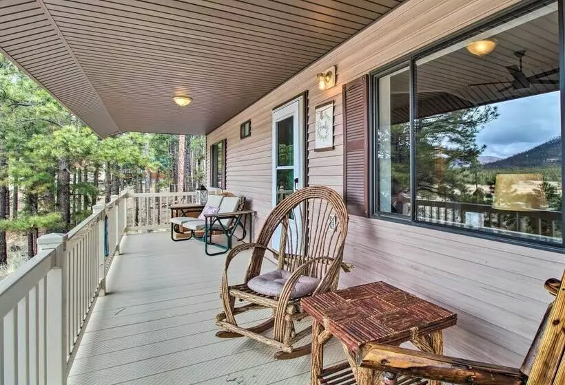 Peaceful Nutrioso Cabin Retreat W/ Mountain Views!